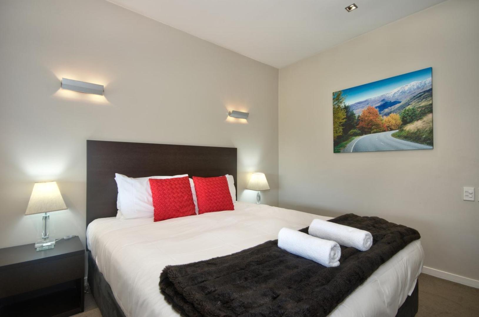 Pure Retreat Lake Views Queenstown Eksteriør billede