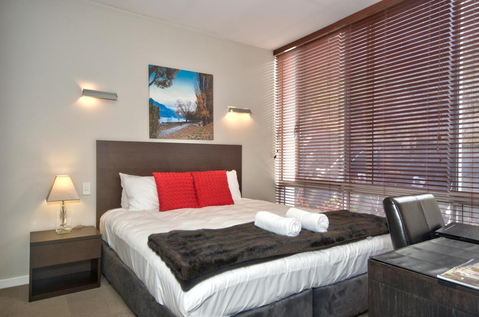 Pure Retreat Lake Views Queenstown Eksteriør billede