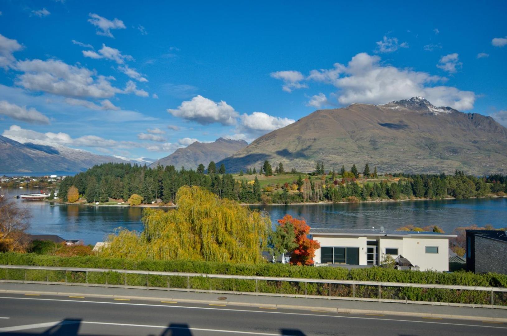 Pure Retreat Lake Views Queenstown Eksteriør billede